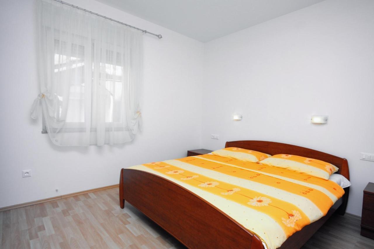 Apartments By The Sea Kampor, Rab - 4986 Экстерьер фото